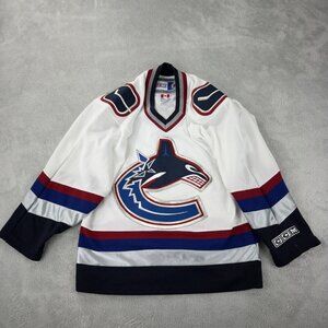 CCM Vintage Vancouver Canucks Hockey Jersey Youth Size S